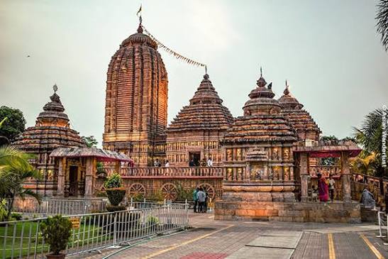 Les 12 plus beaux temples en Inde : entre architecture & spiritualité